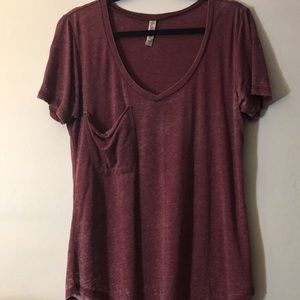 Grunge burn out material pocket tee